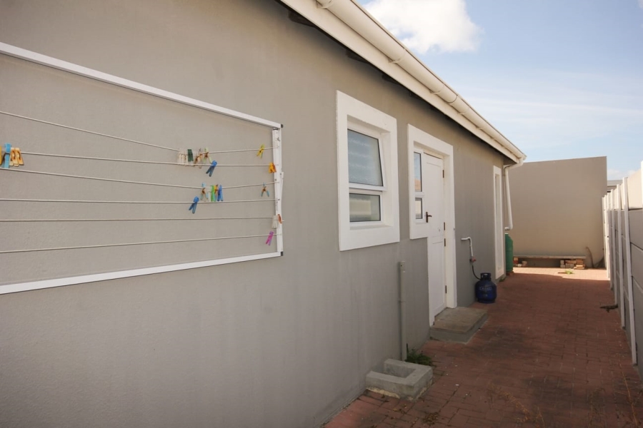 2 Bedroom Property for Sale in Muizenberg Western Cape